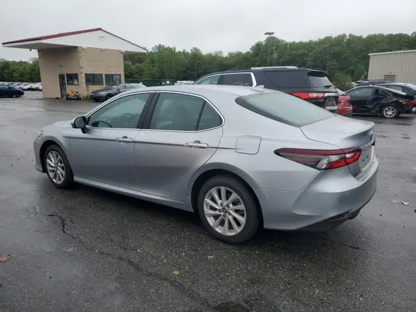 4T1C11AK9NU634287 2022 TOYOTA CAMRY - Image 2