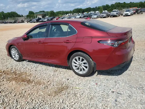 4T1C11AK9NU638453 2022 TOYOTA CAMRY - Image 2