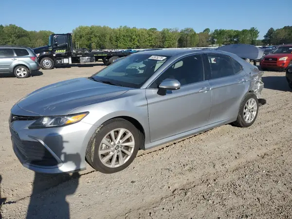 4T1C11AK9NU639778 2022 TOYOTA CAMRY - Image 1