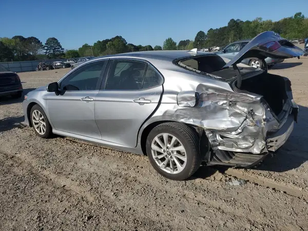 4T1C11AK9NU639778 2022 TOYOTA CAMRY - Image 2
