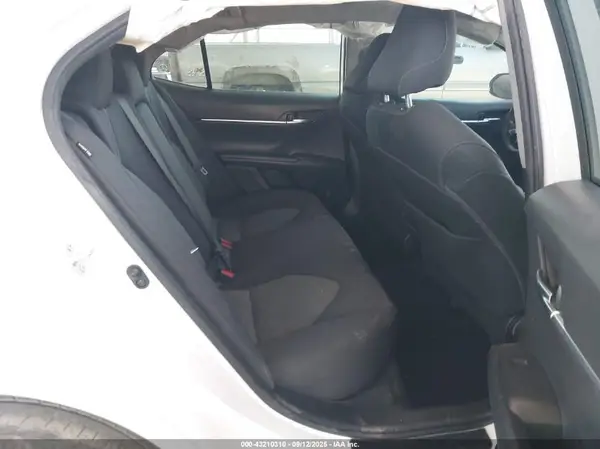 4T1C11AK9NU641479 2022 TOYOTA CAMRY - Image 8