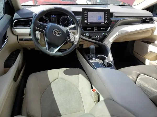 4T1C11AK9NU645709 2022 TOYOTA CAMRY - Image 8