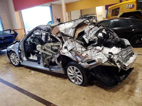 4T1C11AK9NU645791 2022 TOYOTA CAMRY - Image 2