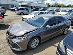 4T1C11AK9NU646519 2022 TOYOTA CAMRY