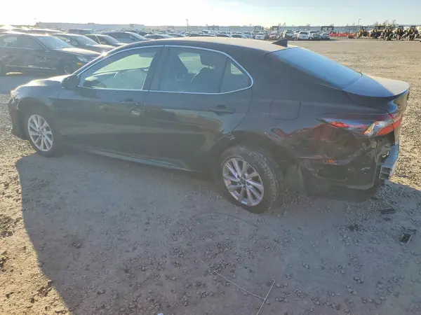 4T1C11AK9NU654846 2022 TOYOTA CAMRY - Image 2