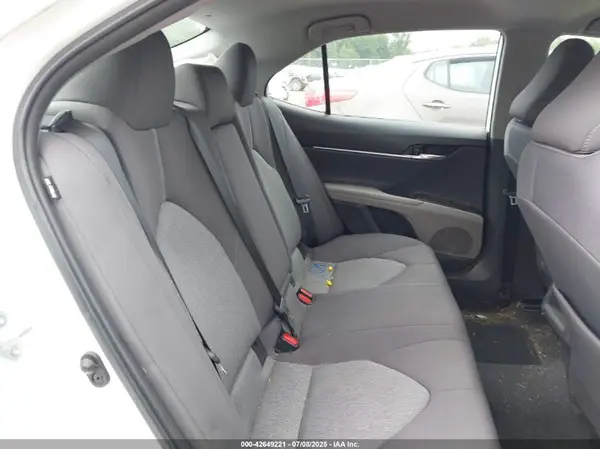 4T1C11AK9NU660145 2022 TOYOTA CAMRY - Image 8