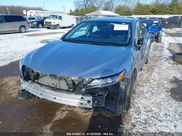 4T1C11AK9NU664499 2022 TOYOTA CAMRY - Image 2