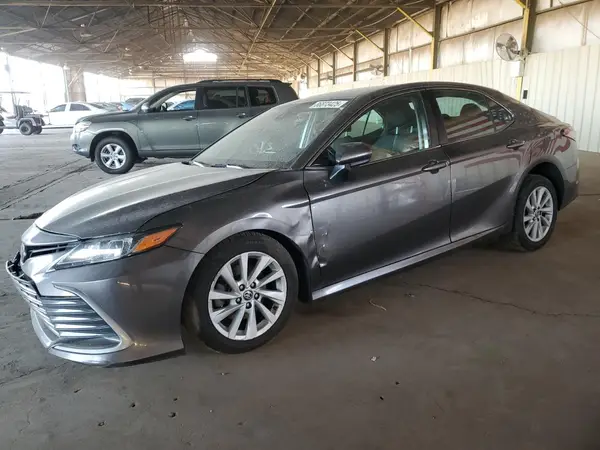 4T1C11AK9NU675454 2022 TOYOTA CAMRY - Image 1