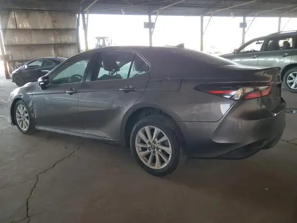 4T1C11AK9NU675454 2022 TOYOTA CAMRY - Image 2