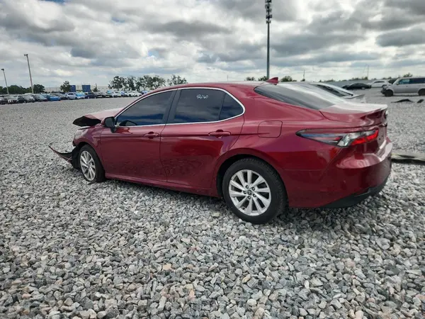 4T1C11AK9NU677463 2022 TOYOTA CAMRY - Image 2