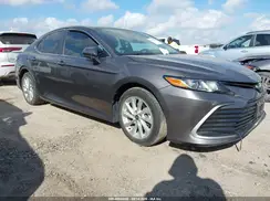 4T1C11AK9NU686177 2022 TOYOTA CAMRY