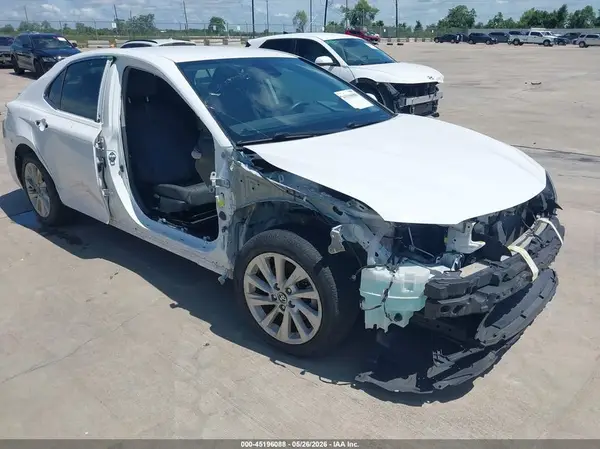 4T1C11AK9NU688530 2022 TOYOTA CAMRY - Image 1