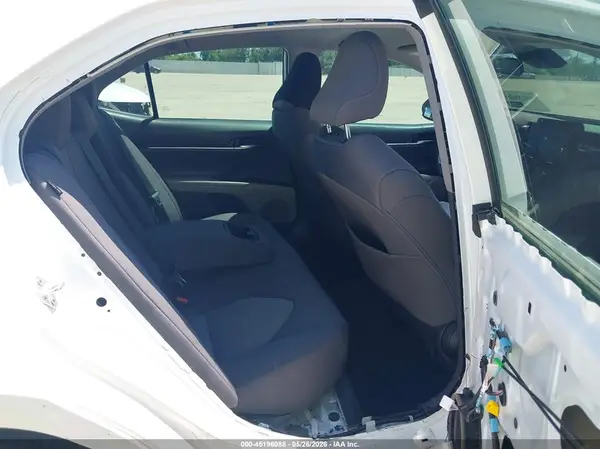 4T1C11AK9NU688530 2022 TOYOTA CAMRY - Image 8