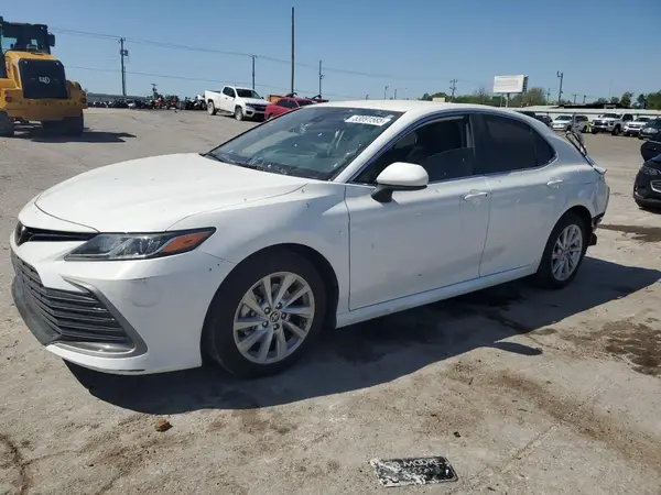 4T1C11AK9NU691038 2022 TOYOTA CAMRY - Image 1