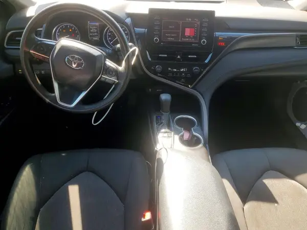 4T1C11AK9NU696899 2022 TOYOTA CAMRY - Image 8