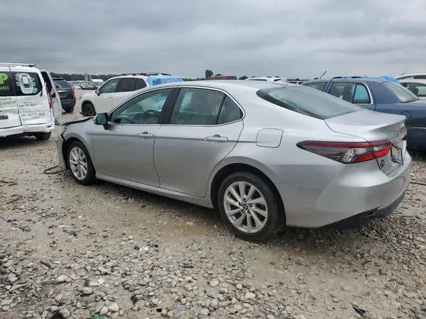 4T1C11AK9NU706380 2022 TOYOTA CAMRY - Image 2