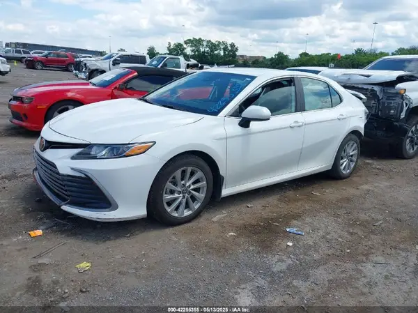 4T1C11AK9PU108132 2023 TOYOTA CAMRY - Image 2