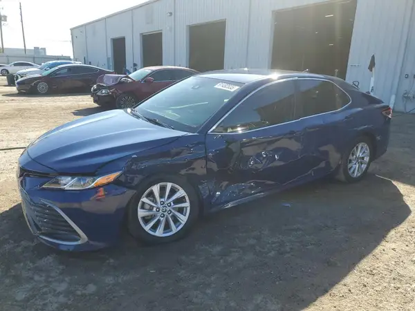 4T1C11AK9PU130325 2023 TOYOTA CAMRY - Image 1