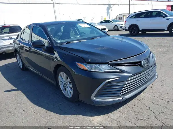 4T1C11AK9PU135587 2023 TOYOTA CAMRY - Image 1