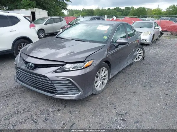 4T1C11AK9PU727264 2023 TOYOTA CAMRY - Image 2