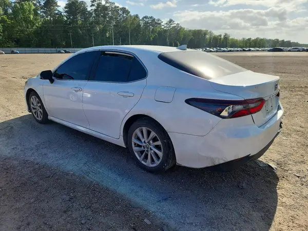 4T1C11AK9PU738863 2023 TOYOTA CAMRY - Image 2