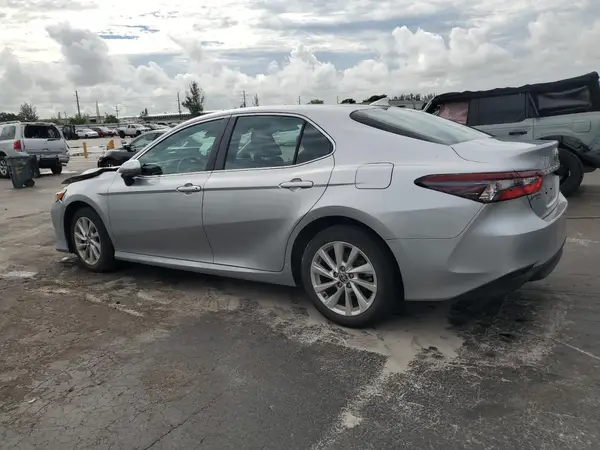 4T1C11AK9PU747322 2023 TOYOTA CAMRY - Image 2