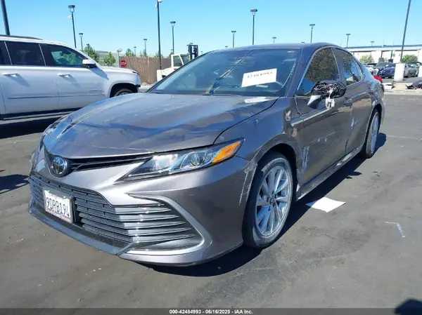 4T1C11AK9PU752102 2023 TOYOTA CAMRY - Image 2