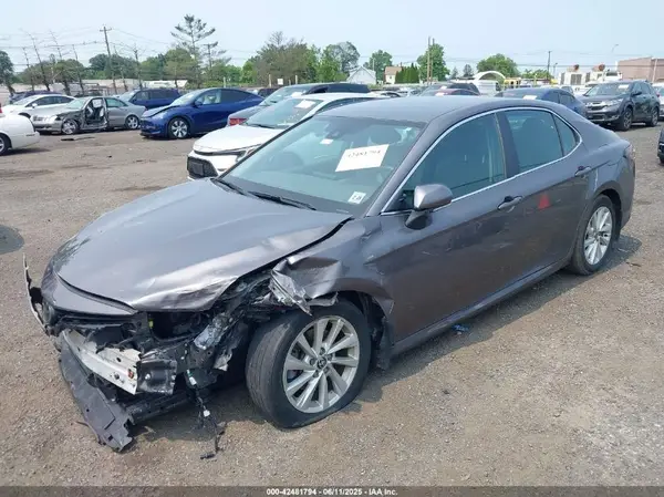 4T1C11AK9PU760670 2023 TOYOTA CAMRY - Image 2