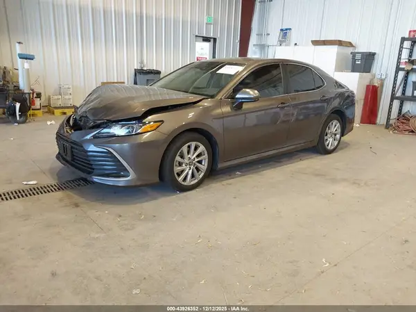 4T1C11AK9PU785908 2023 TOYOTA CAMRY - Image 2