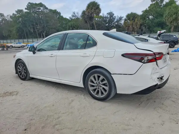 4T1C11AK9PU815635 2023 TOYOTA CAMRY - Image 2