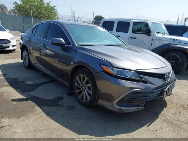 4T1C11AK9PU822584 2023 TOYOTA CAMRY - Image 1