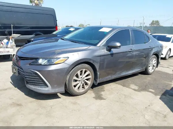 4T1C11AK9PU822584 2023 TOYOTA CAMRY - Image 2