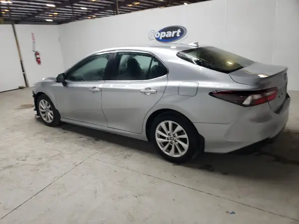 4T1C11AK9RU189846 2024 TOYOTA CAMRY - Image 2