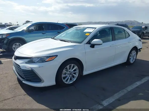 4T1C11AK9RU223171 2024 TOYOTA CAMRY - Image 2