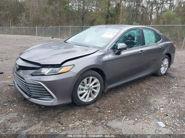 4T1C11AK9RU234302 2024 TOYOTA CAMRY - Image 2