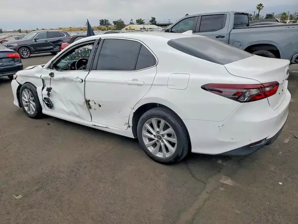 4T1C11AK9RU261595 2024 TOYOTA CAMRY - Image 2