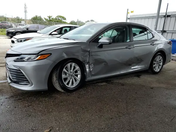 4T1C11AK9RU845558 2024 TOYOTA CAMRY - Image 1