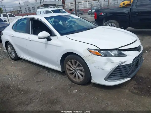 4T1C11AK9RU850498 2024 TOYOTA CAMRY - Image 1
