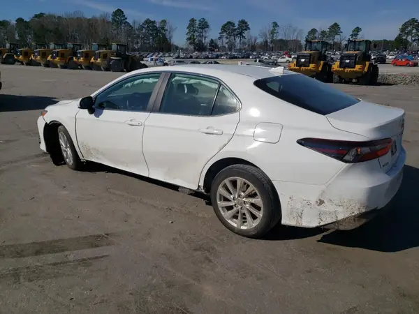4T1C11AK9RU851487 2024 TOYOTA CAMRY - Image 2