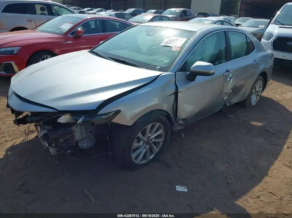 4T1C11AK9RU878589 2024 TOYOTA CAMRY - Image 2