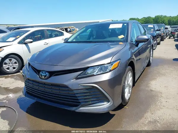4T1C11AK9RU880519 2024 TOYOTA CAMRY - Image 2