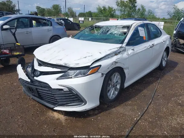 4T1C11AK9RU884313 2024 TOYOTA CAMRY - Image 2