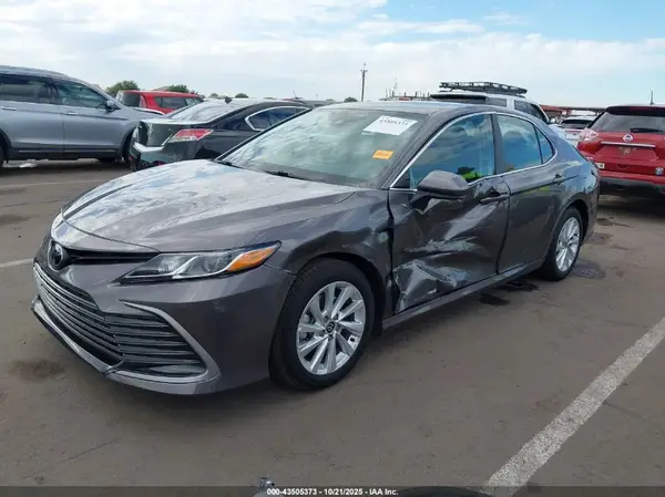4T1C11AK9RU889186 2024 TOYOTA CAMRY - Image 2