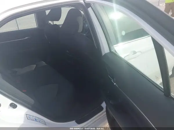 4T1C11AKXLU307183 2020 TOYOTA CAMRY - Image 8