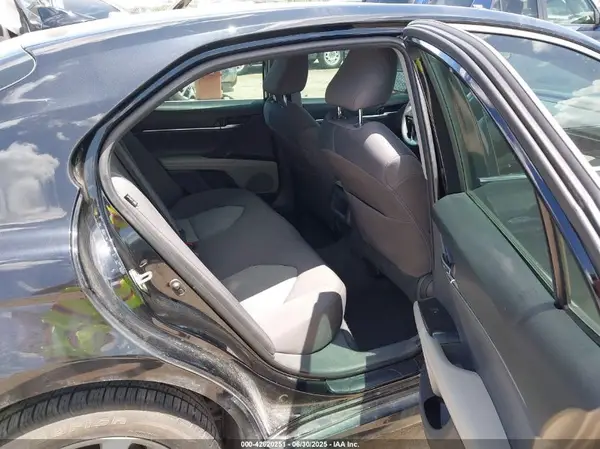 4T1C11AKXLU340748 2020 TOYOTA CAMRY - Image 8