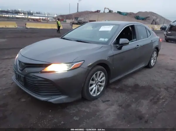 4T1C11AKXLU344914 2020 TOYOTA CAMRY - Image 2