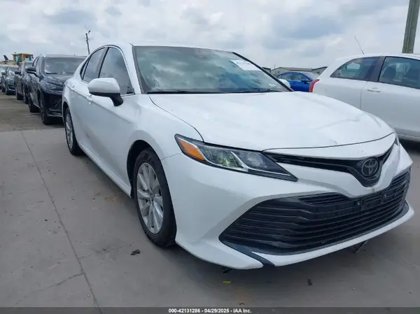4T1C11AKXLU349076 2020 TOYOTA CAMRY - Image 1