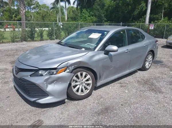 4T1C11AKXLU363284 2020 TOYOTA CAMRY - Image 2