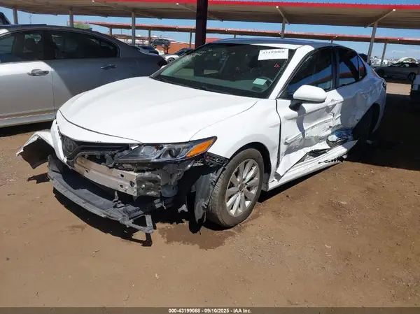 4T1C11AKXLU364211 2020 TOYOTA CAMRY - Image 2