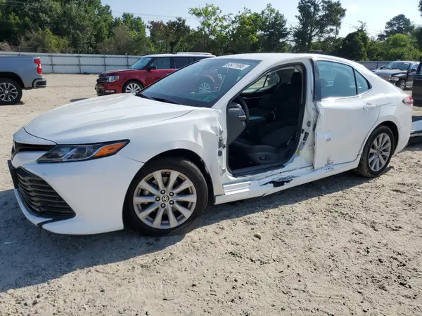 4T1C11AKXLU369845 2020 TOYOTA CAMRY - Image 1